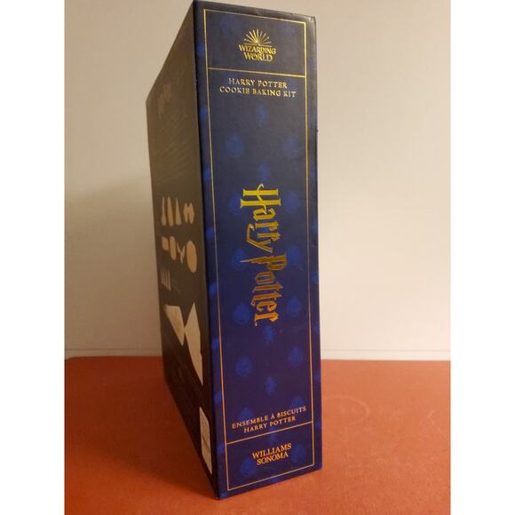 Harry Potter Cookie Baking Kit - Williams Sonoma (Collectors Edition) - Picture 4 of 5